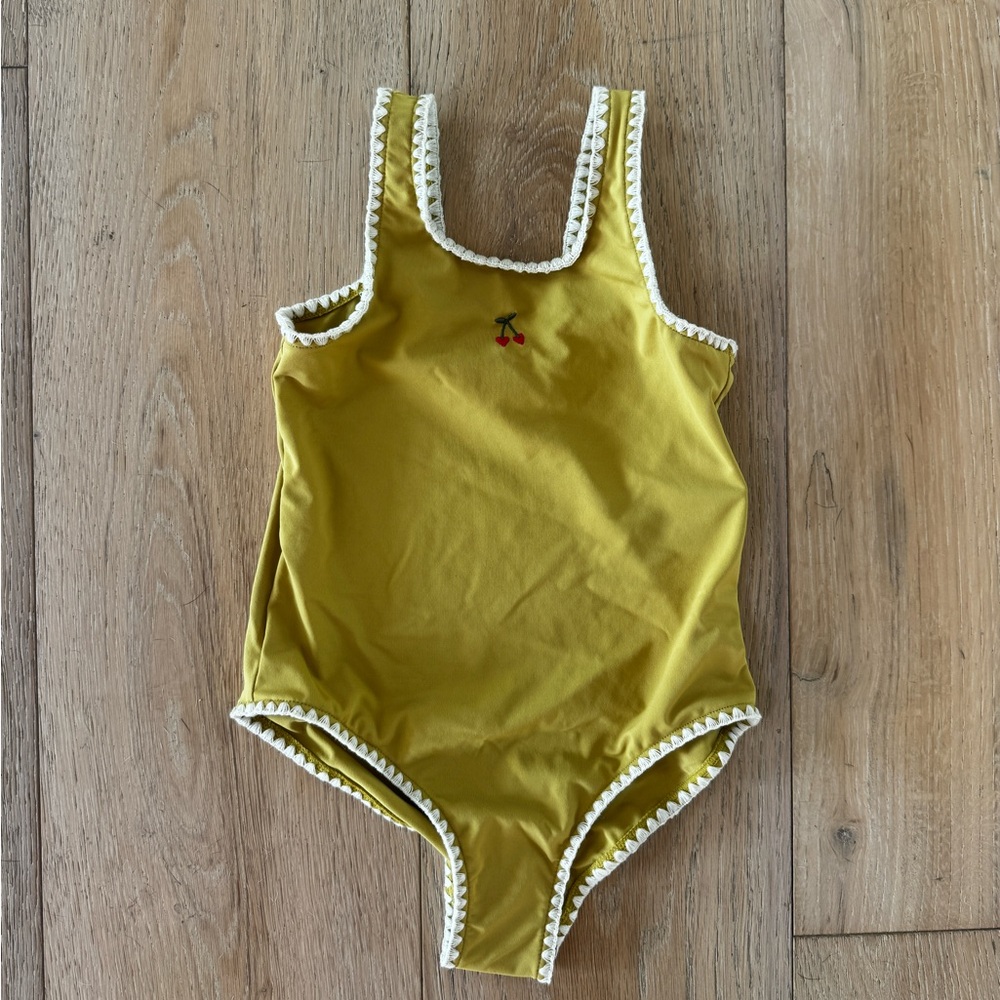 Zara Girls adorable 🍒 Bathingsuit NWOT